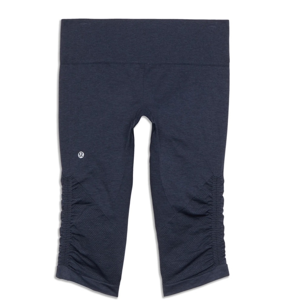 Dark grey lululemon Ebb And Flow Crop